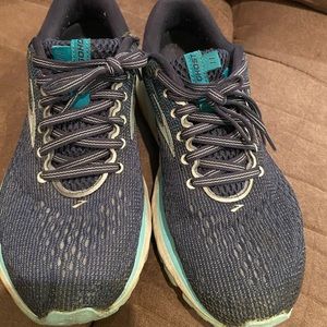 Brooks Ghost 11 running shoes
